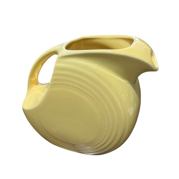 Vintage Fiesta Yellow Disc Pitcher Large Ceramic Fiestaware Made in USA - Picture 8 of 8